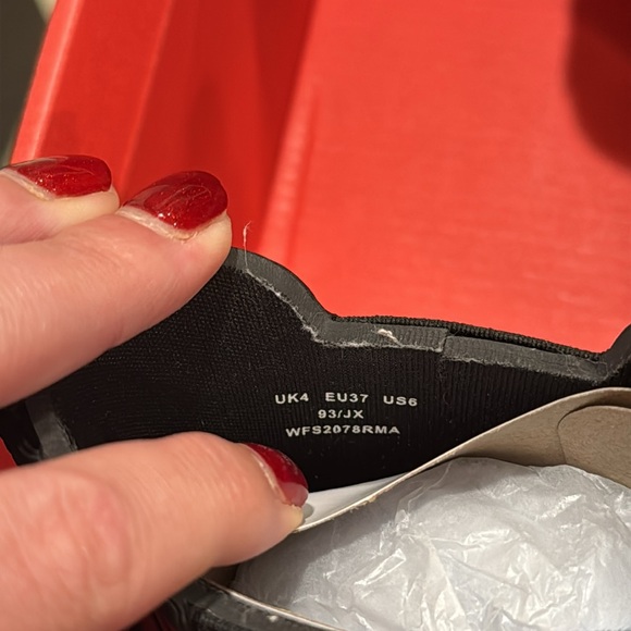 Hunter, NIB ✨ black Chelsea boot, ladies size 6 - Picture 5 of 8